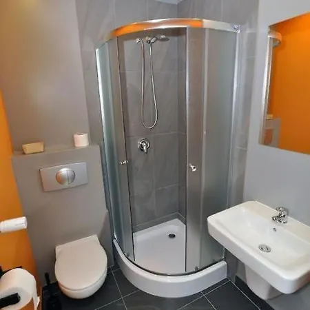 호텔 Sobotel 3*